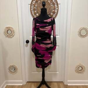 Diane von Furstenberg Keena Ruched Silk Chiffon Dress in Black and Fuchsia